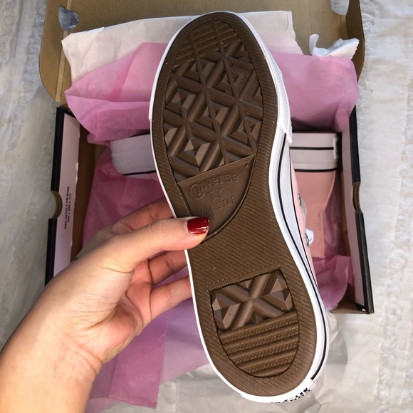 Hello Kitty converse - Picture 6 of 7